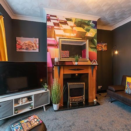 J'S Home Away From Home Fresh 2 Bedroom Garden Parking Kingston upon Hull Eksteriør bilde