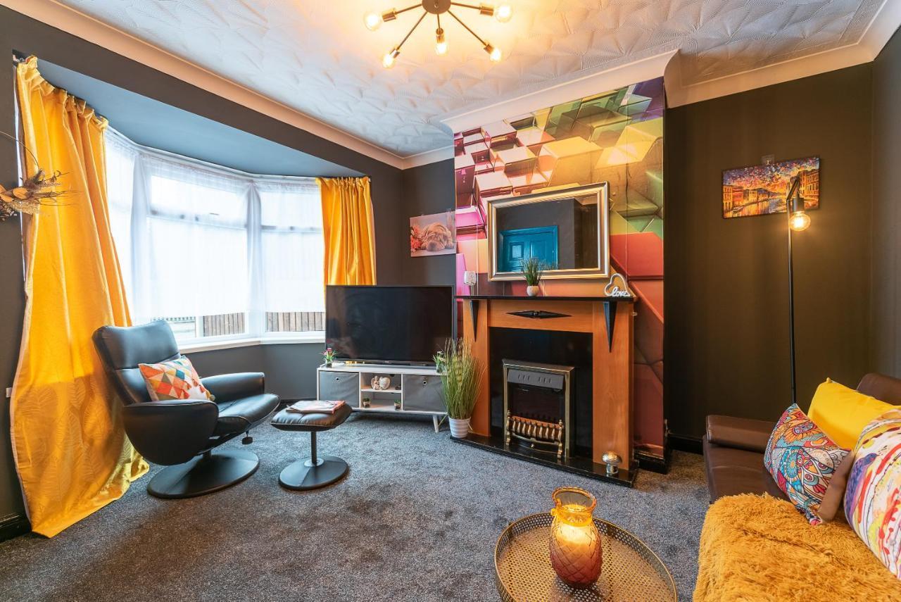 J'S Home Away From Home Fresh 2 Bedroom Garden Parking Kingston upon Hull Eksteriør bilde