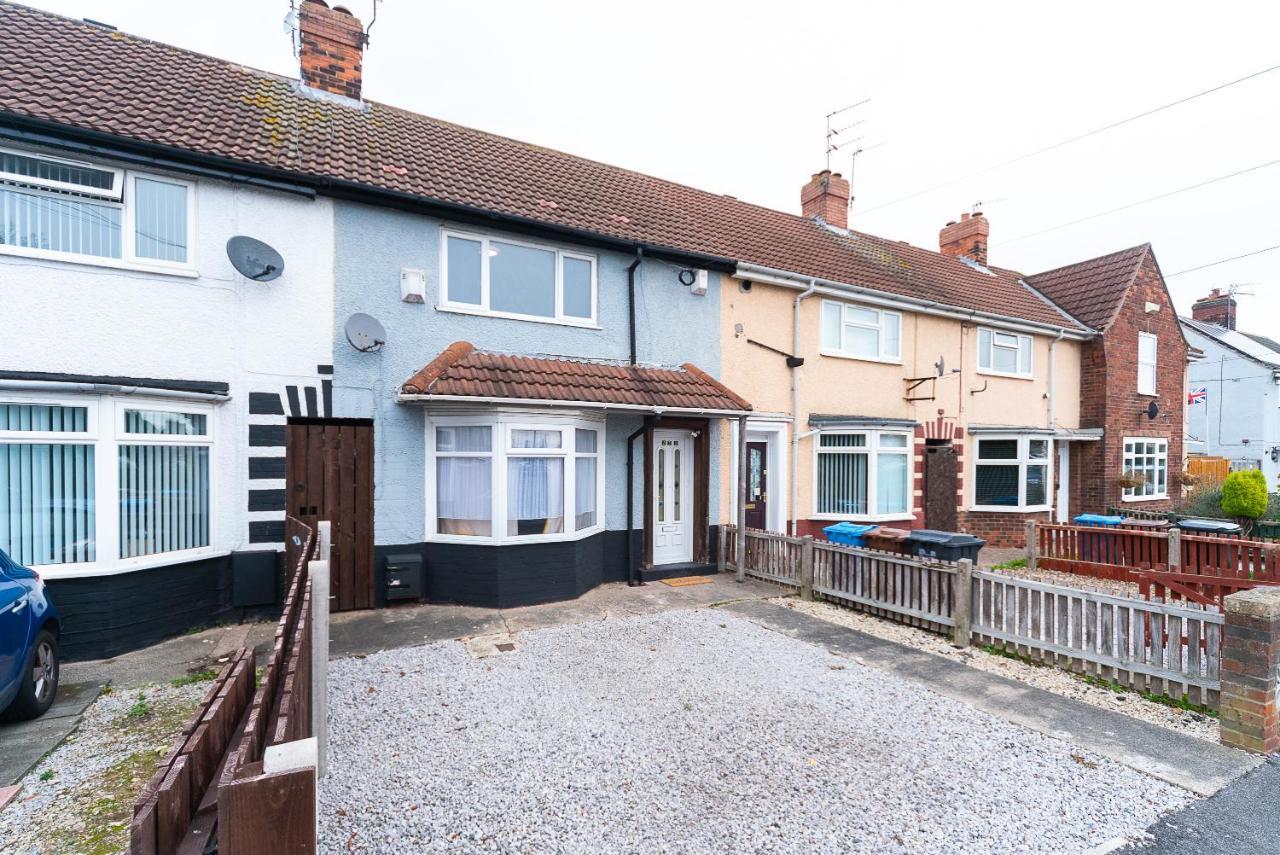 J'S Home Away From Home Fresh 2 Bedroom Garden Parking Kingston upon Hull Eksteriør bilde